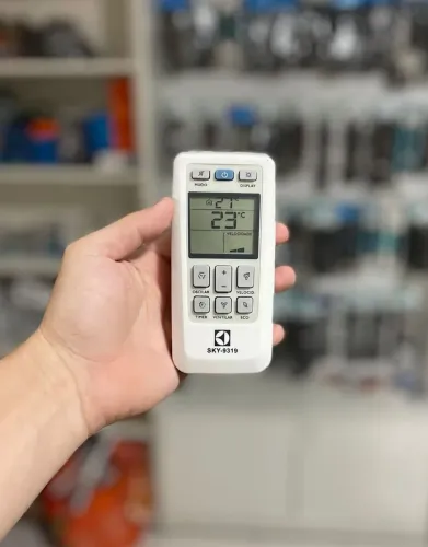 Controle para Ar condicionado Electrolux Inverter- pilhas de brinde 