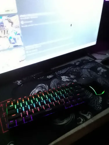 Kit teclado gamer 60% e mouse gamer pra vender logo!!