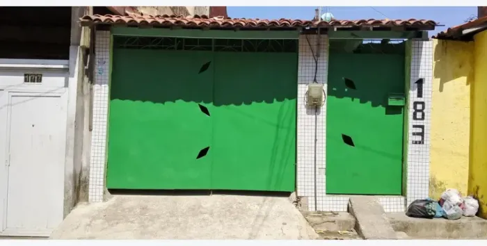 Aluga-se casa no Autran Nunes