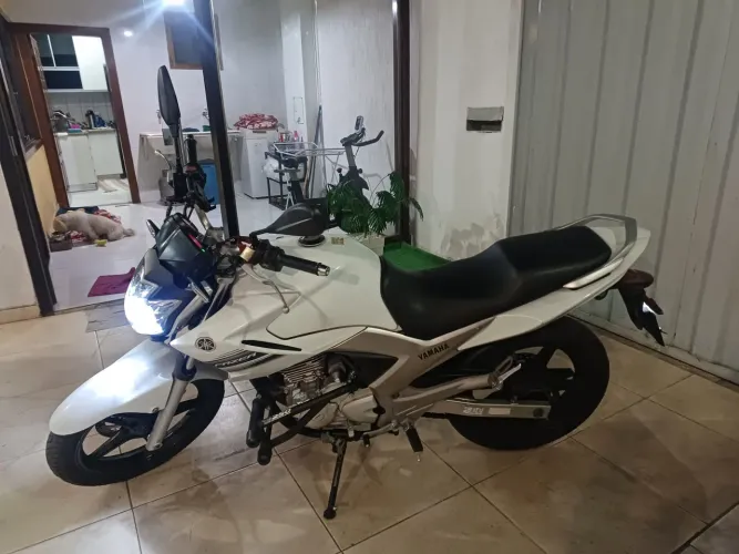 Fazer 250