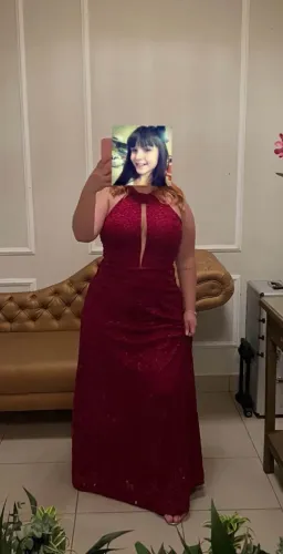 Vestido de festa vinho