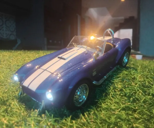 Miniatura Shelby Cobra escala 1:22