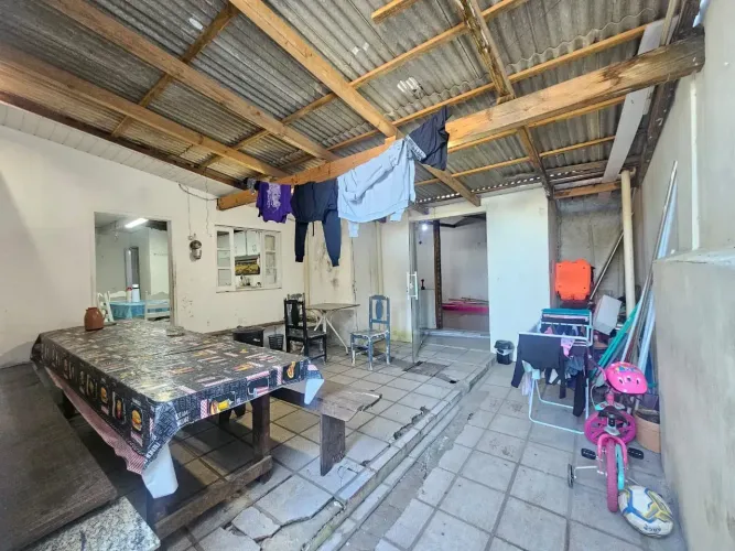 Casa Residencial para venda em Barreiros, São José/SC.