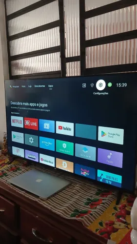 Vendo essa tv da marca TCL DE 43 polegadas SMART ANDROID TV TOP