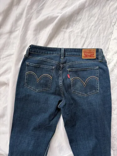 Calça Levi?s feminina 