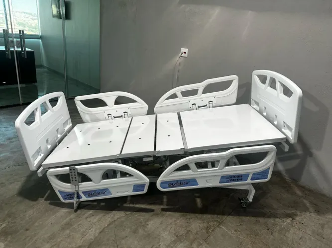 Cama hospitalar motorizada