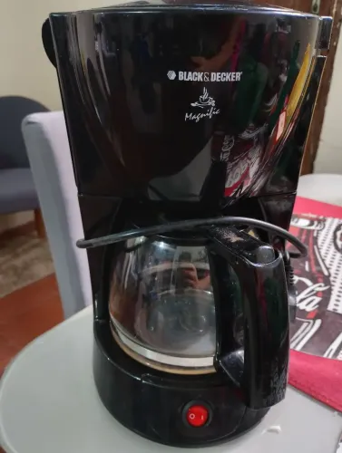 Cafeteira Elétrica Black+Decker Magnific - 24 Xícaras - Excelente Estado