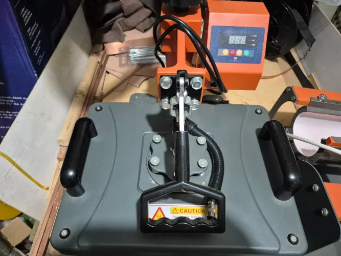 Prensa para DTF, camisetas, boné, copos e canecas