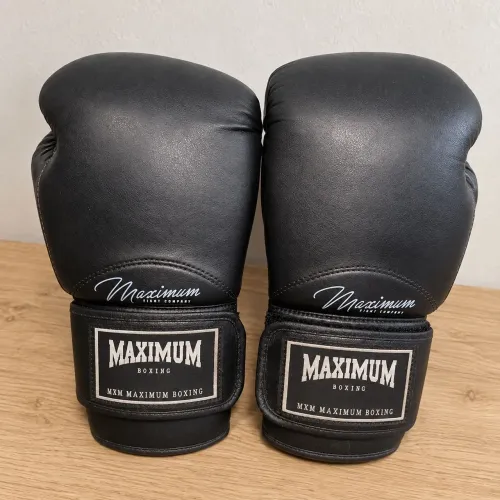 Luva maximum boxing/Muay Thai 14oz usada apenas 2 vezes