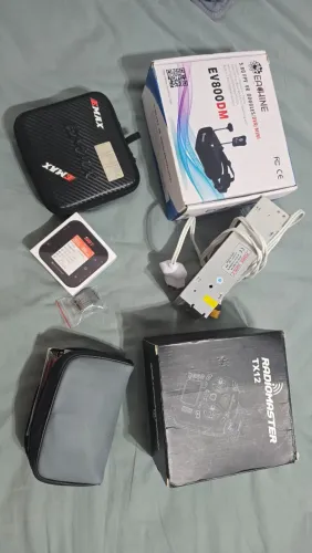 KIT Drone Tinyhawk I, Radiomaster TX12, Carregador ISDT Q8 e Óculos FPV Eachine EV800DM