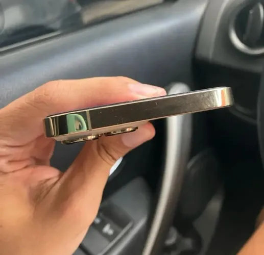 iPhone 13 Pro Max dourado o mais novo