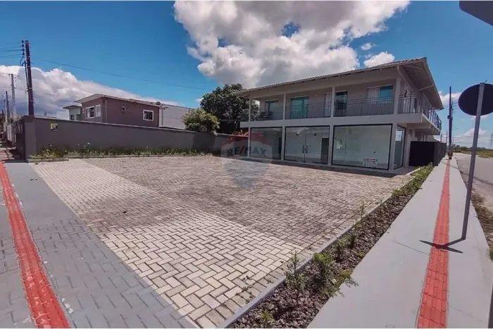 "Espaço Comercial na Rua Modesto Vargas"