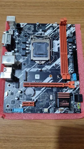 Placa mãe JINGSHA B75 LGA 1155 DDR3 NOVA.