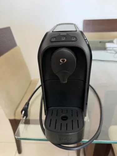 Vendo Cafeteria Três Corações em perfeito estado, SOMENTE PARA MORADORES DE ARACAJU!