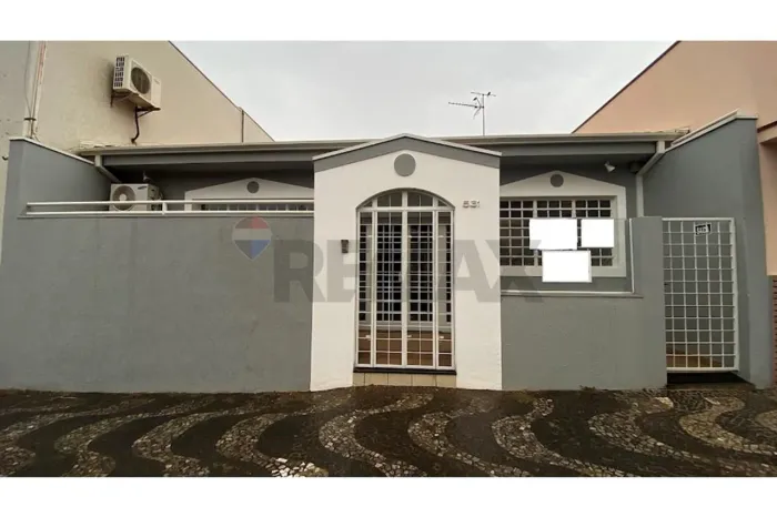 Prédio comercial para LOCAÇÂO no Centro, ideal para clínicas médicas, dentistas ou áreas d
