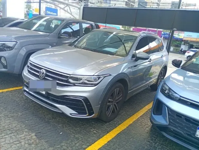 Volkswagen Tiguan Allspac R-line 300 TSI 2.0 2025