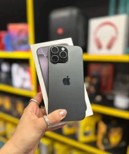 IPHONE 16 PRO MAX  COM 256 GIGAS SEMI NOVO PRETO OFERTAAAA