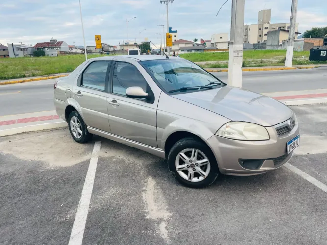 Fiat Siena EL Celeb. 1.4 MPI Fire Flex 8V 4P 2013