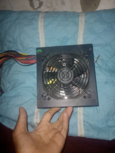 Fonte de alimentação para computador