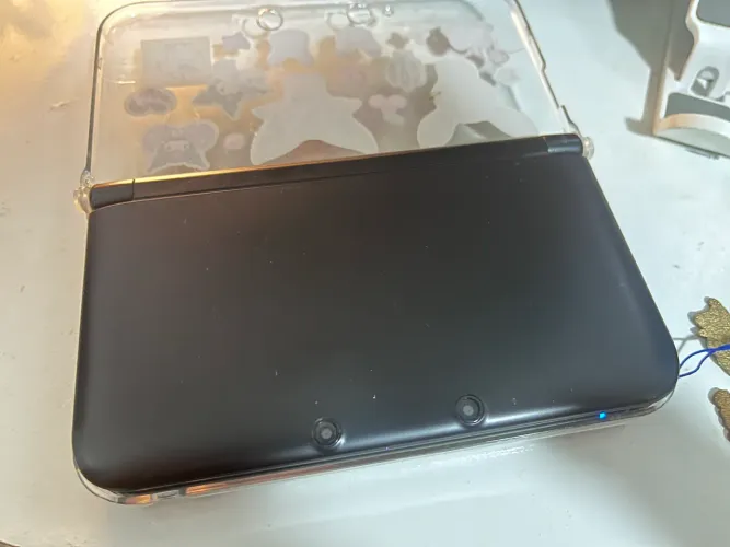 Nintendo 3DS XL Preto Desbloqueado - Estado de Novo | R$ 1.600
