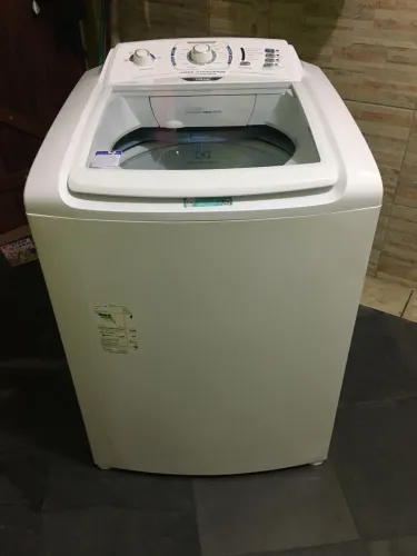 Máquina de lavar roupa: Electrolux