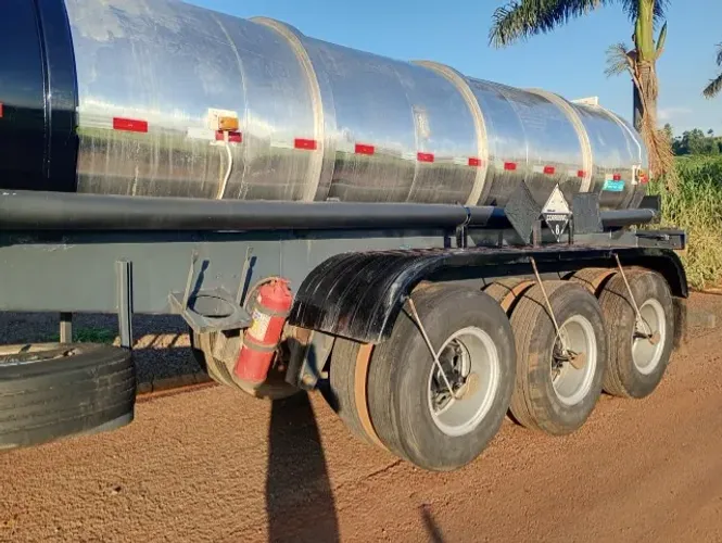 SEMI-REBOQUE TANQUE SR/BISELLI - INOX