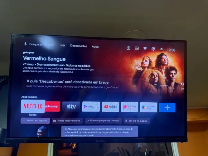 Tv smart Aiwa 32 polegadas completa, 6 meses de uso.