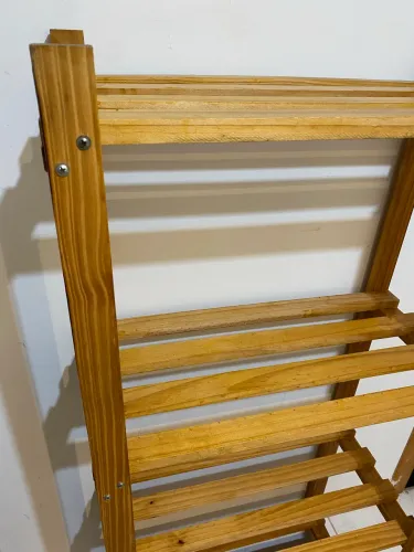 Estante ripada para organização