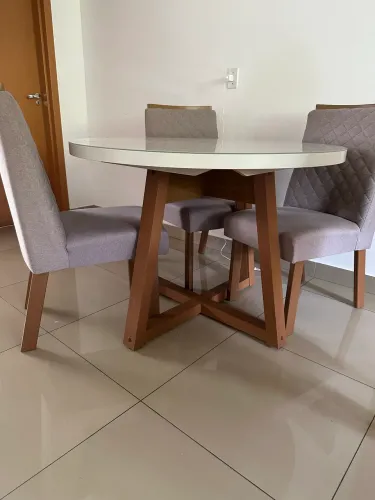 Mesa com 4 lugares