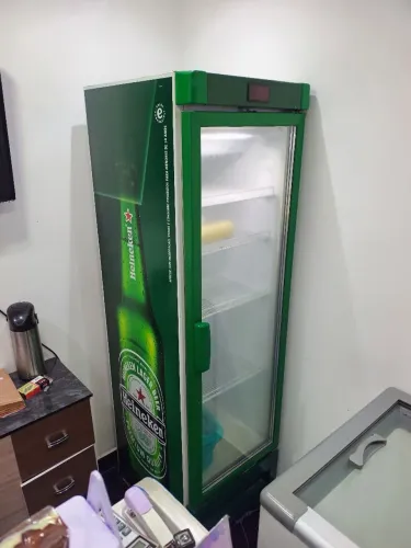 EXPOSITOR DA HEINEKEN