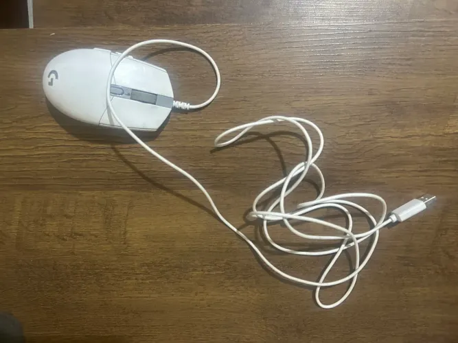 Mouse logitech g203 novo