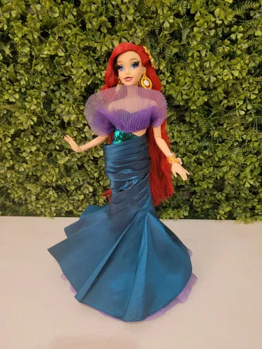Boneca Ariel Mattel vestido de gala sem suporte e caixa