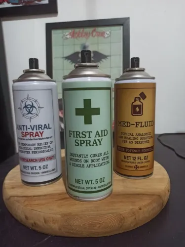 Kit Réplicas Resident Evil - First Aid Spray + Med-Fluid + Anti-Viral