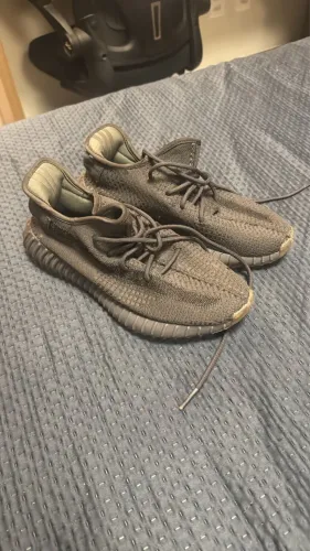 Tênis adidas yeezy boost
