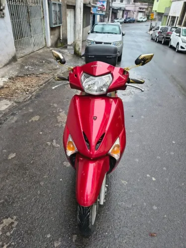 Moto lead