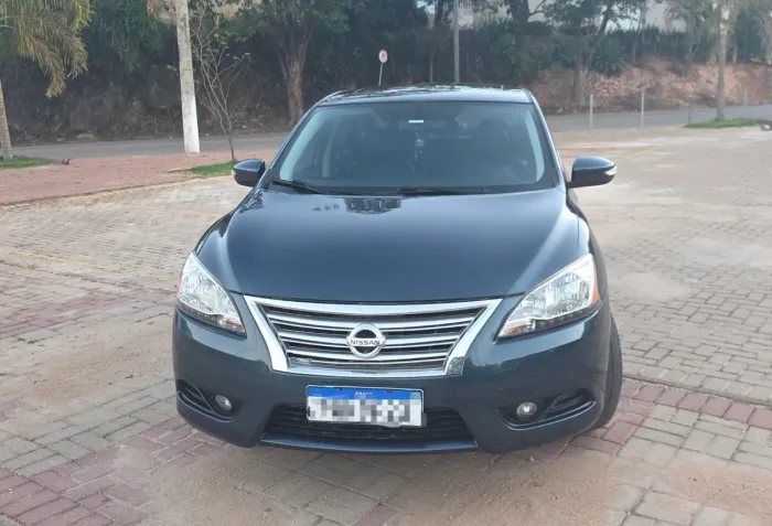 Nissan Sentra SL 2.0/ 2.0 Flex Fuel 16V Aut. 2016