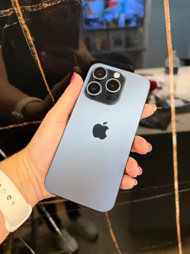 Iphone 15 Pro 128gb Azul (seminovo)
