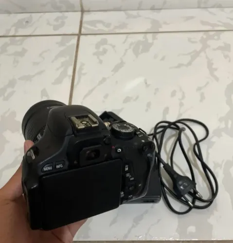 Câmera Canon T3i 