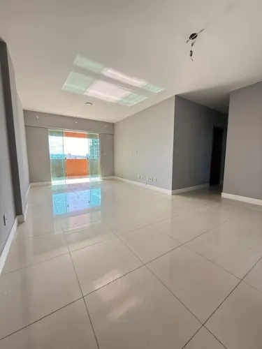 Apartamento amplo e sofisticado à venda no bairro Góes Calmon - Itabuna