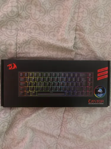 TECLADO MECANICO GAMER CASTOR RGB PRETO SWITCH AZUL ABNT2