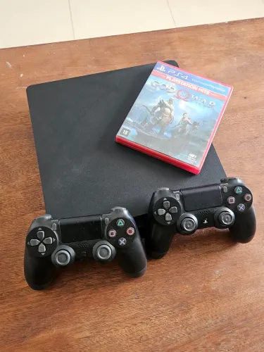 Ps4 slim 1tb de armazenamento