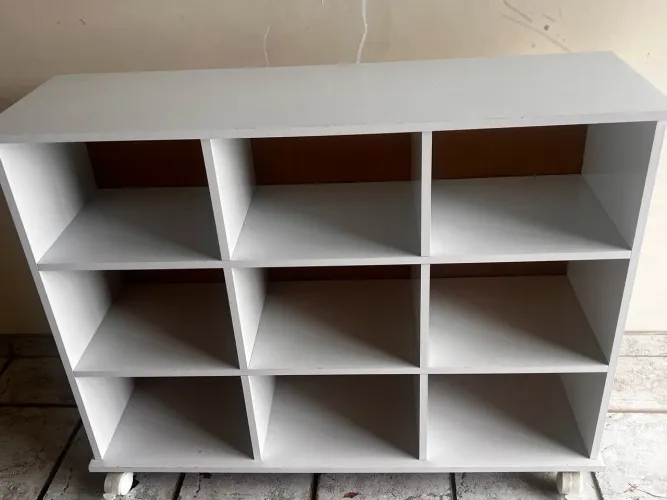 Estante / Organizador Branco (9 gabinetes)