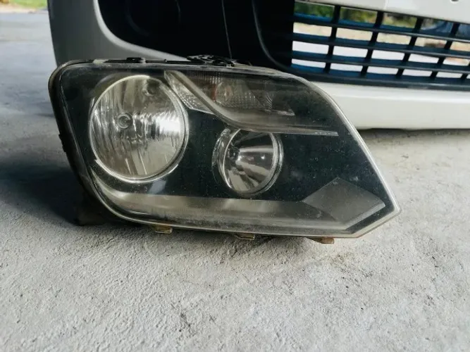 FAROL Lado esquerdo Original Amarok 2013