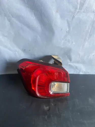 Lanterna fiat argo lado esquerdo original 