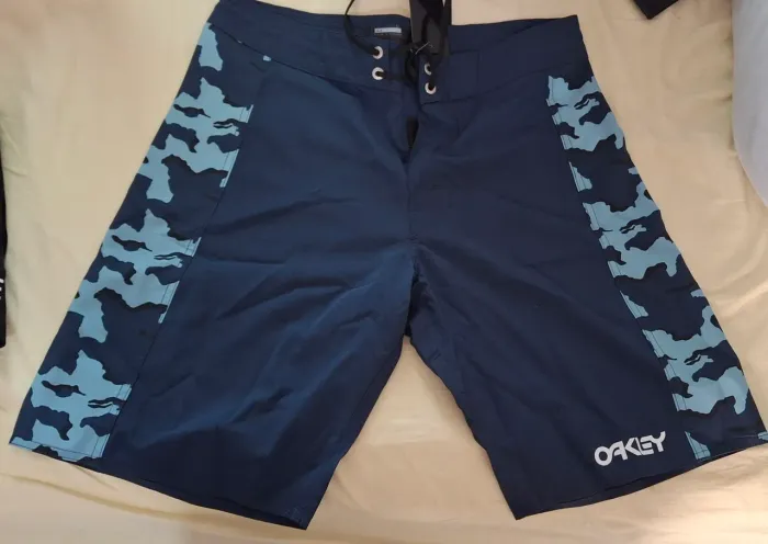 Bermuda oakley original