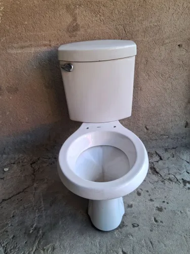Vendo vaso acoplado por 130 reais entrego