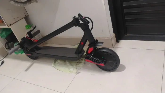 Patinete elétrico não fez nem a primeira recarga ainda