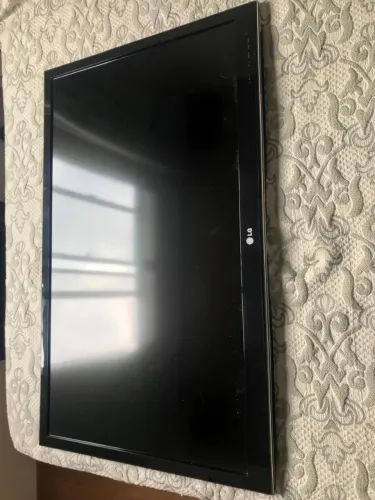 Tv lg modelo 47lv3700
