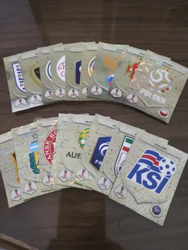 Figurinhas Escudos Copa 2018
