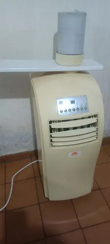 Ar condicionado portátil 10mil BTUs eletro Mg